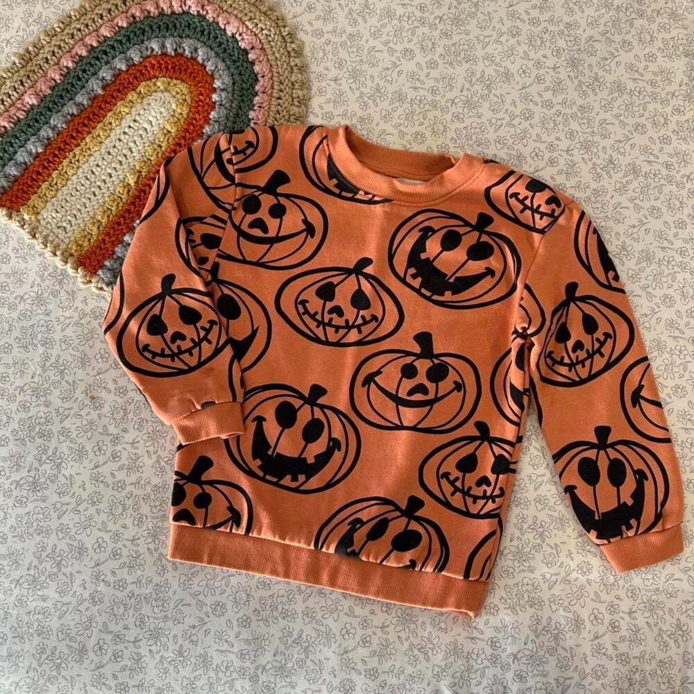 H&M Gender Neutral Pumpkins Sweatshirt Size 5/6T
